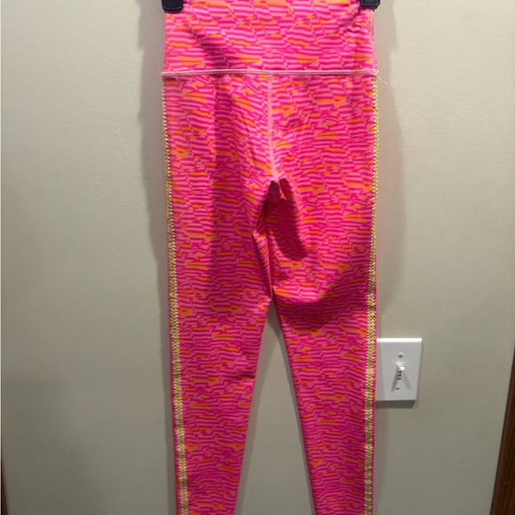 Offline Aerie Crochet Inset Neon leggings - Picture 4 of 7